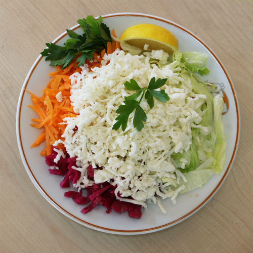 Kaşar Peynirli Salata